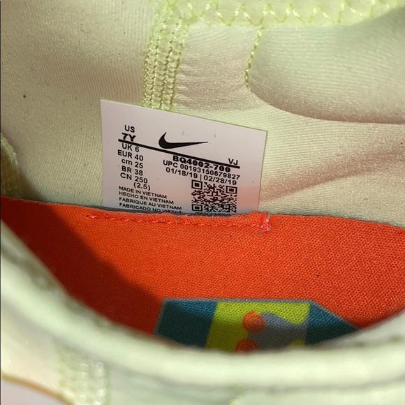 nike react presto (GS) - Picture 2 of 7